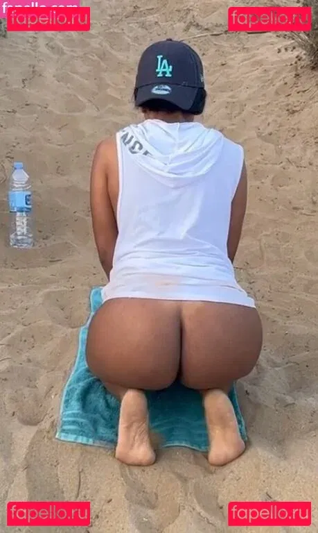 Naked Pizza Delivery Onlyfans Photo Gallery 