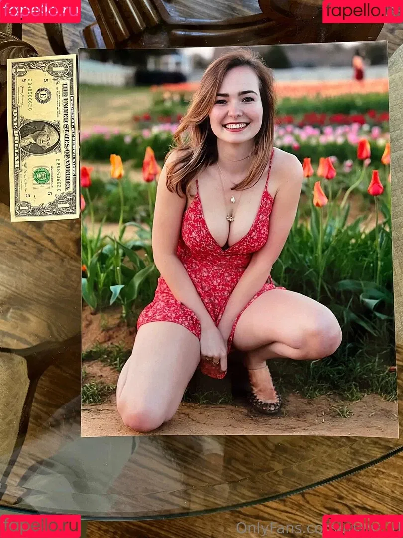 Mags.IRL Onlyfans Photo Gallery 