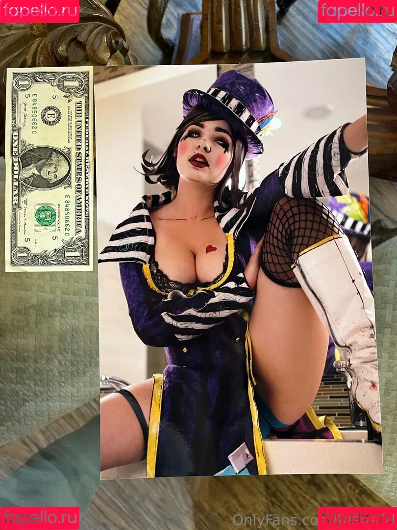 Mags.IRL Onlyfans Photo Gallery 