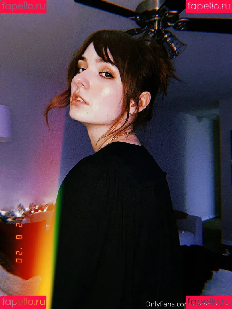 Mags.IRL Onlyfans Photo Gallery 
