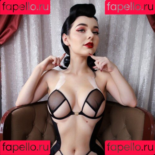 Mags.IRL Onlyfans Photo Gallery 