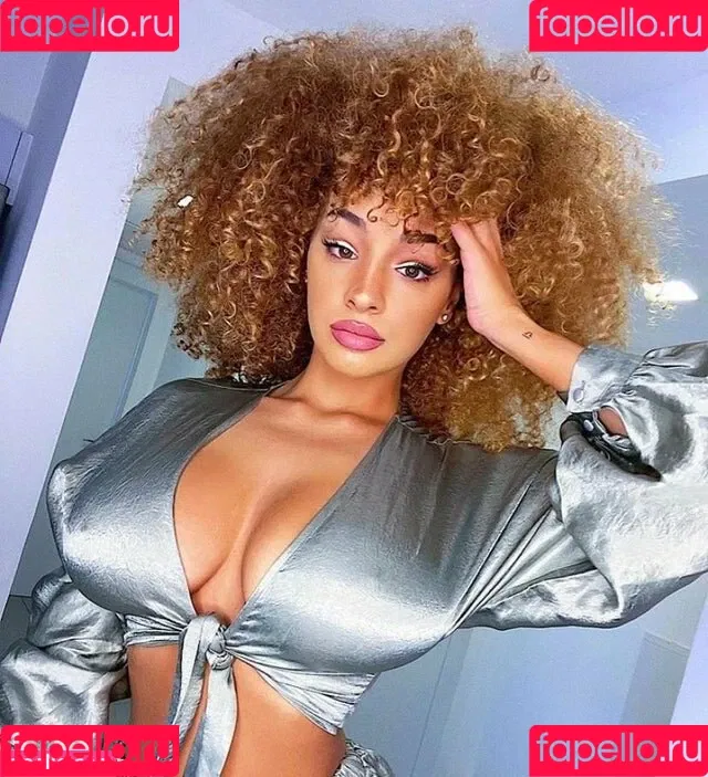 Dana Curly Onlyfans Photo Gallery 