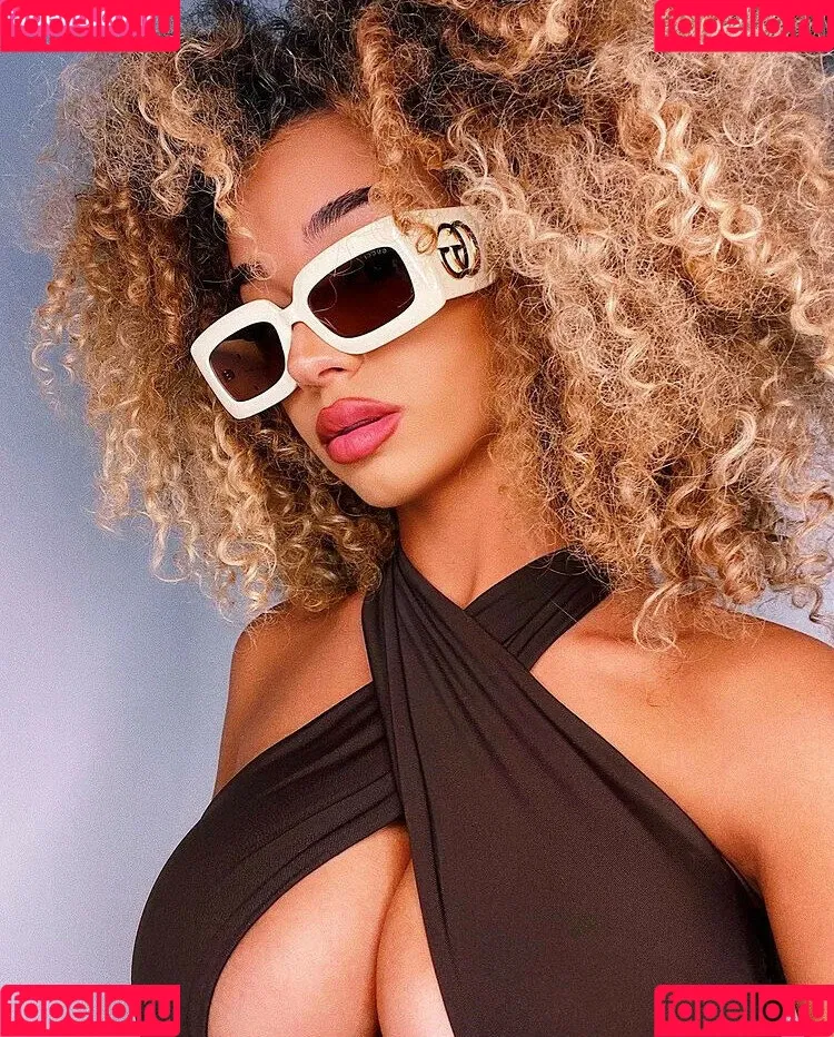 Dana Curly Onlyfans Photo Gallery 