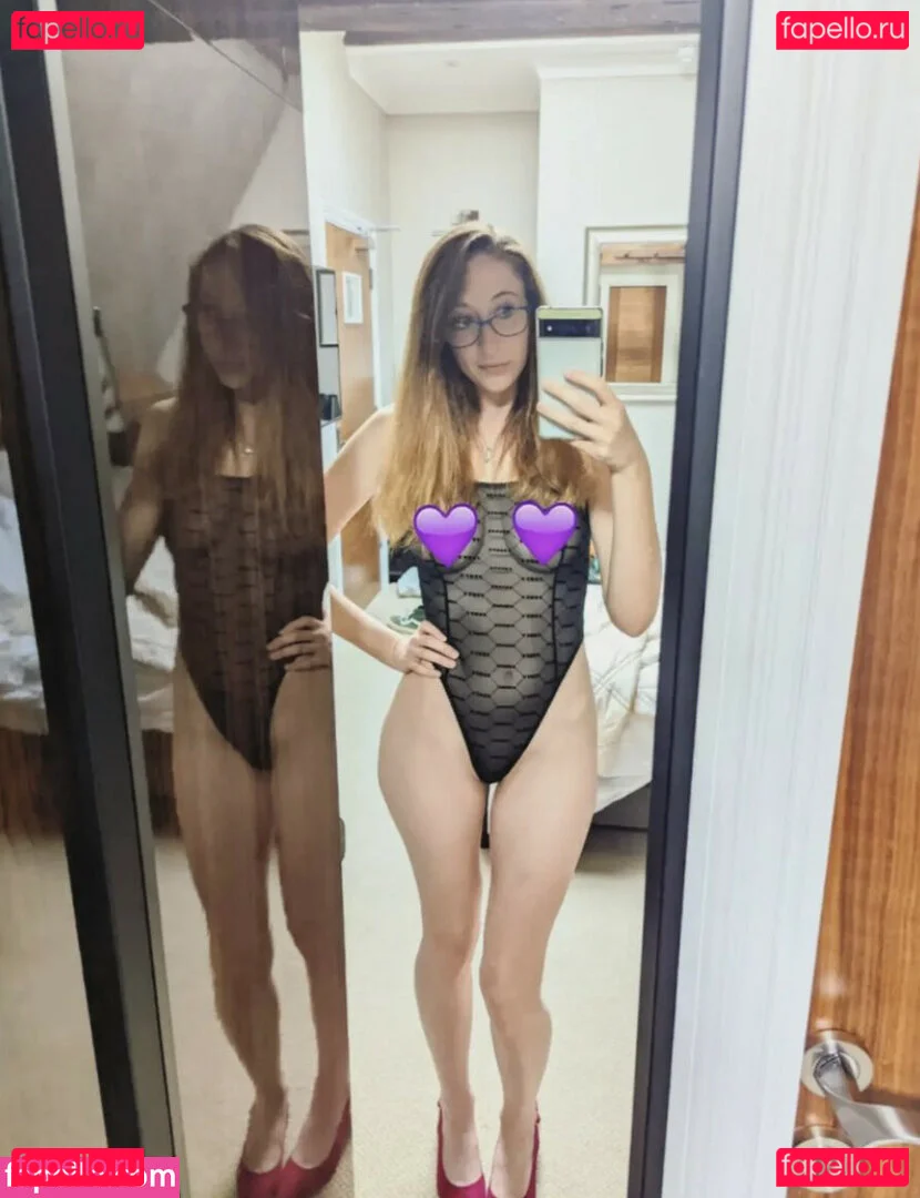 Ellie Hayden Onlyfans Photo Gallery 