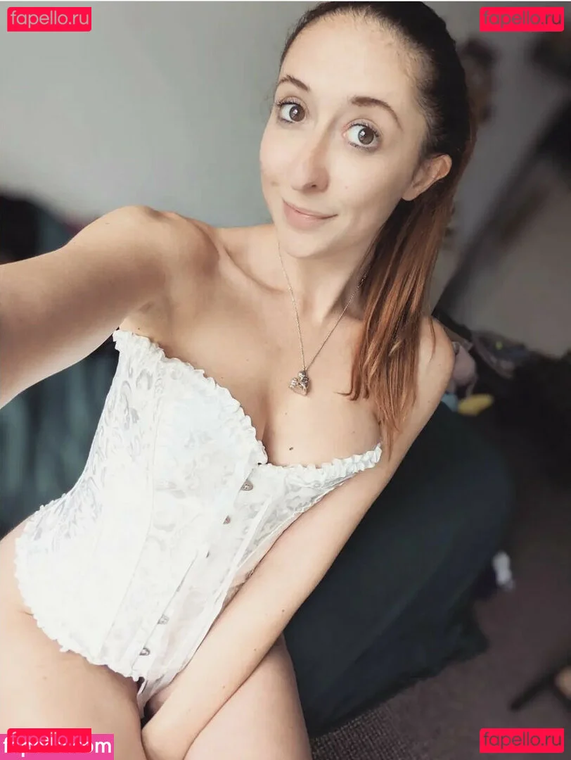 Ellie Hayden Onlyfans Photo Gallery 