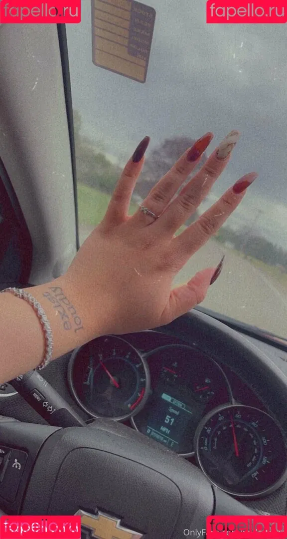 mulattogirl Onlyfans Photo Gallery 