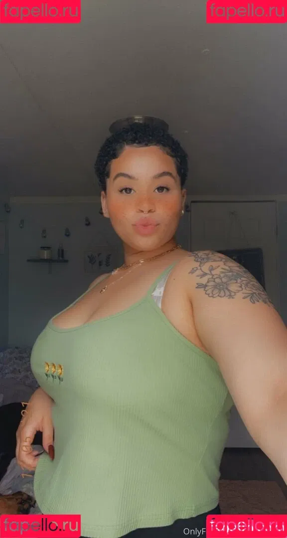 mulattogirl Onlyfans Photo Gallery 