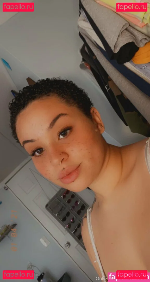 mulattogirl Onlyfans Photo Gallery 