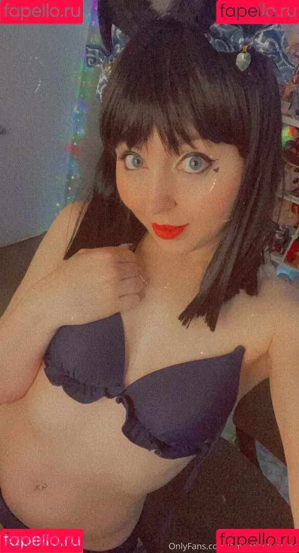 anibae.vip Onlyfans Photo Gallery 