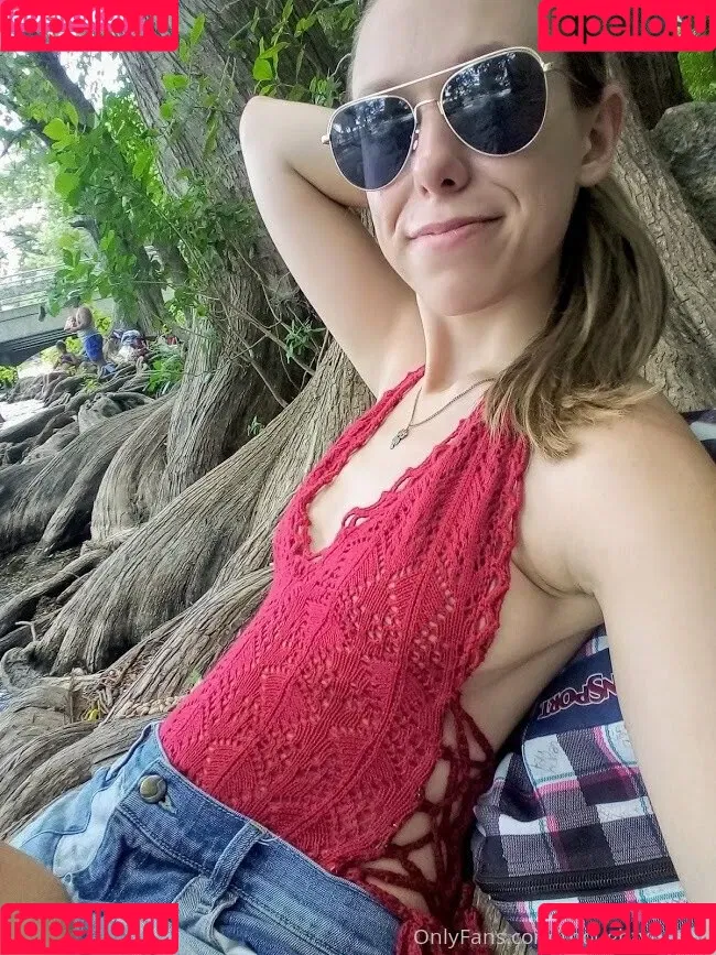 thoughtypraxis Onlyfans Photo Gallery 