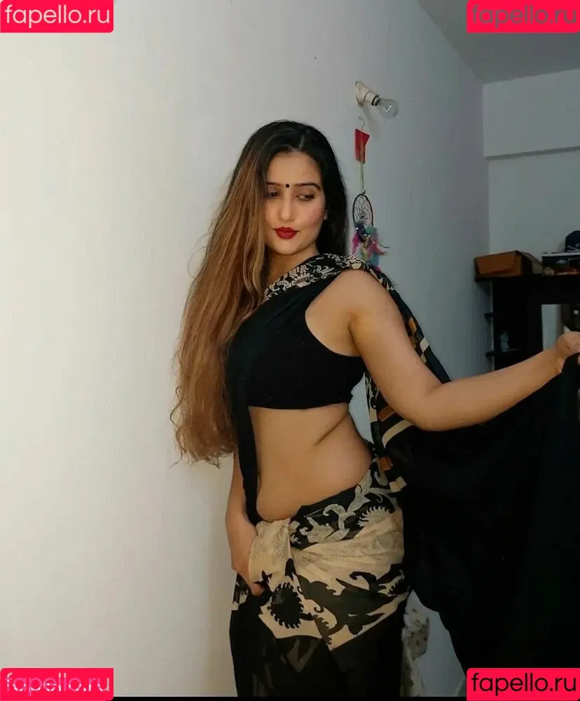Aniza Hazel Onlyfans Photo Gallery 