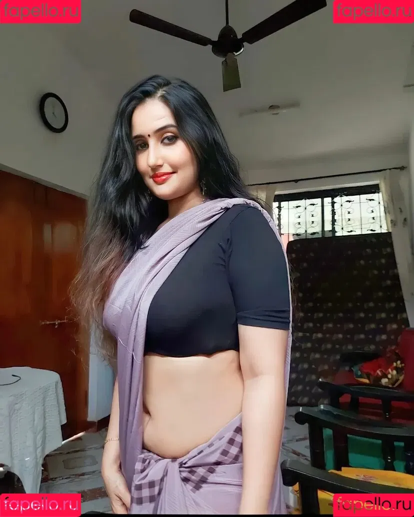 Aniza Hazel Onlyfans Photo Gallery 
