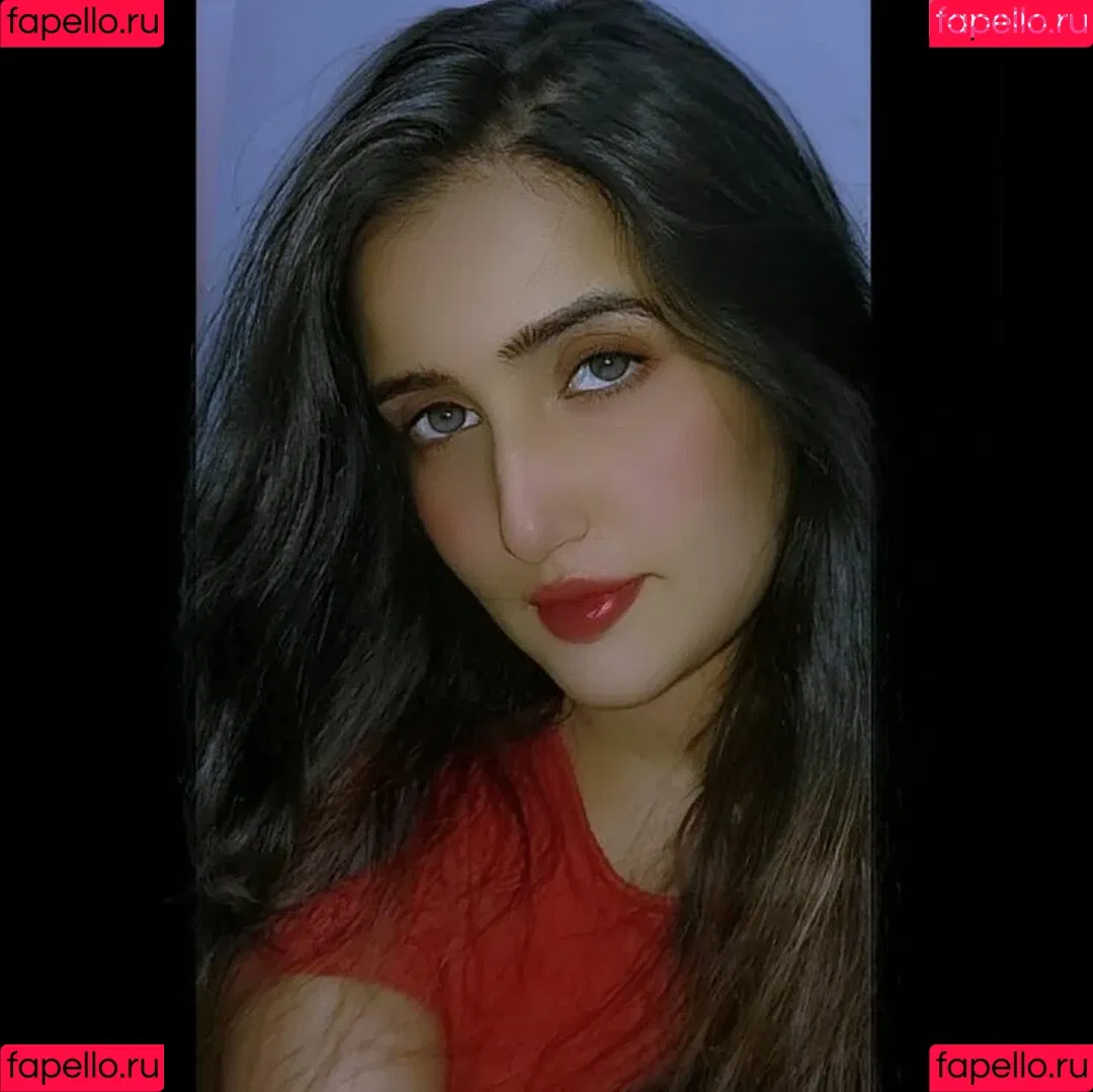 Aniza Hazel Onlyfans Photo Gallery 