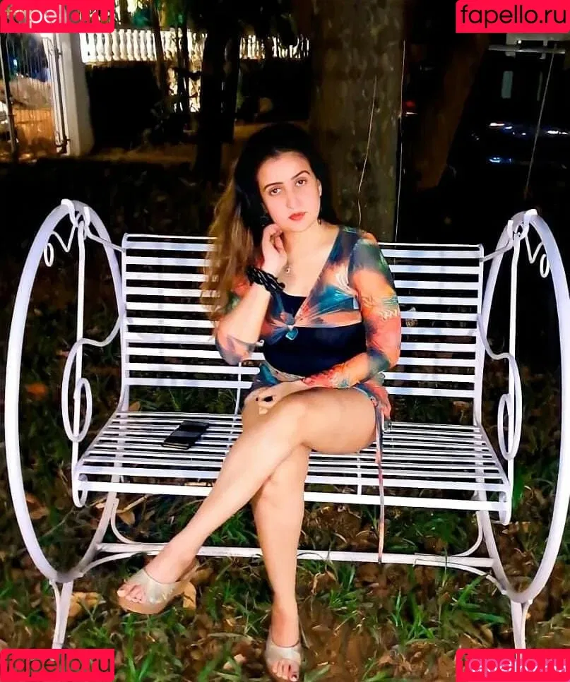 Aniza Hazel Onlyfans Photo Gallery 