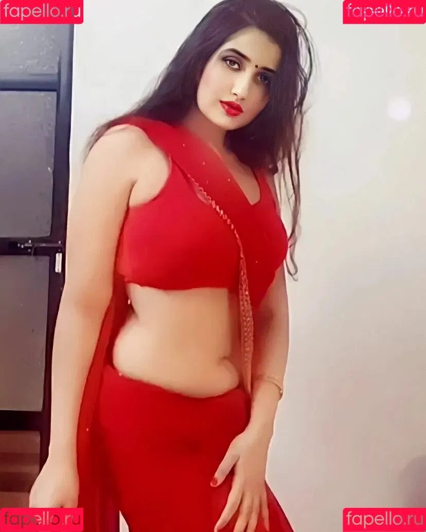 Aniza Hazel Onlyfans Photo Gallery 