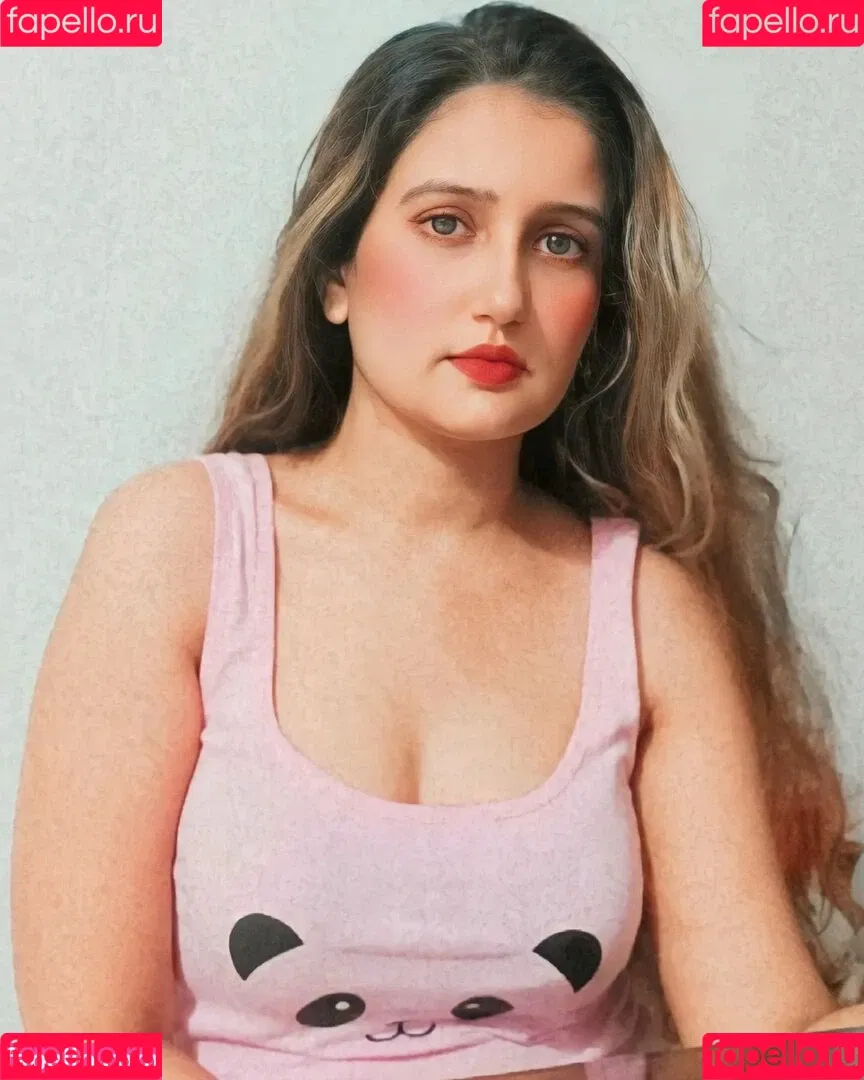 Aniza Hazel Onlyfans Photo Gallery 