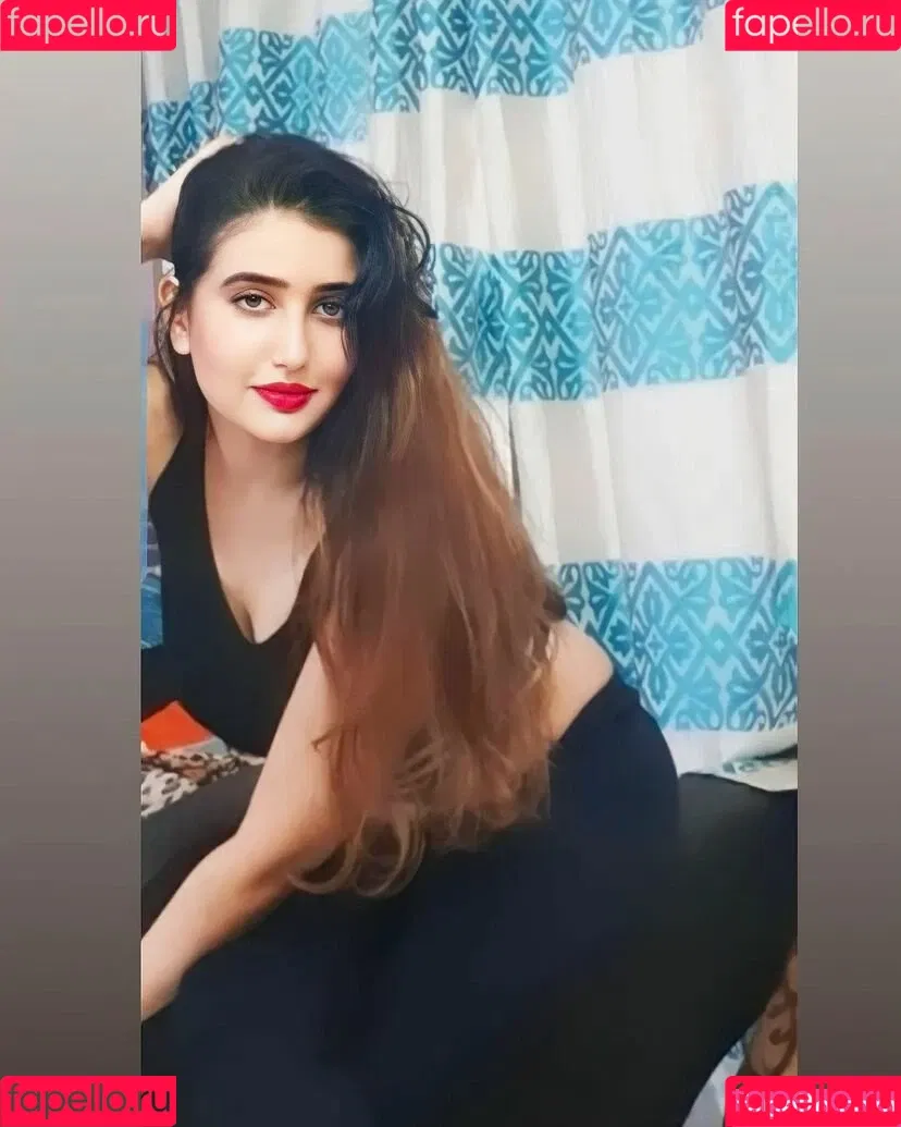 Aniza Hazel Onlyfans Photo Gallery 