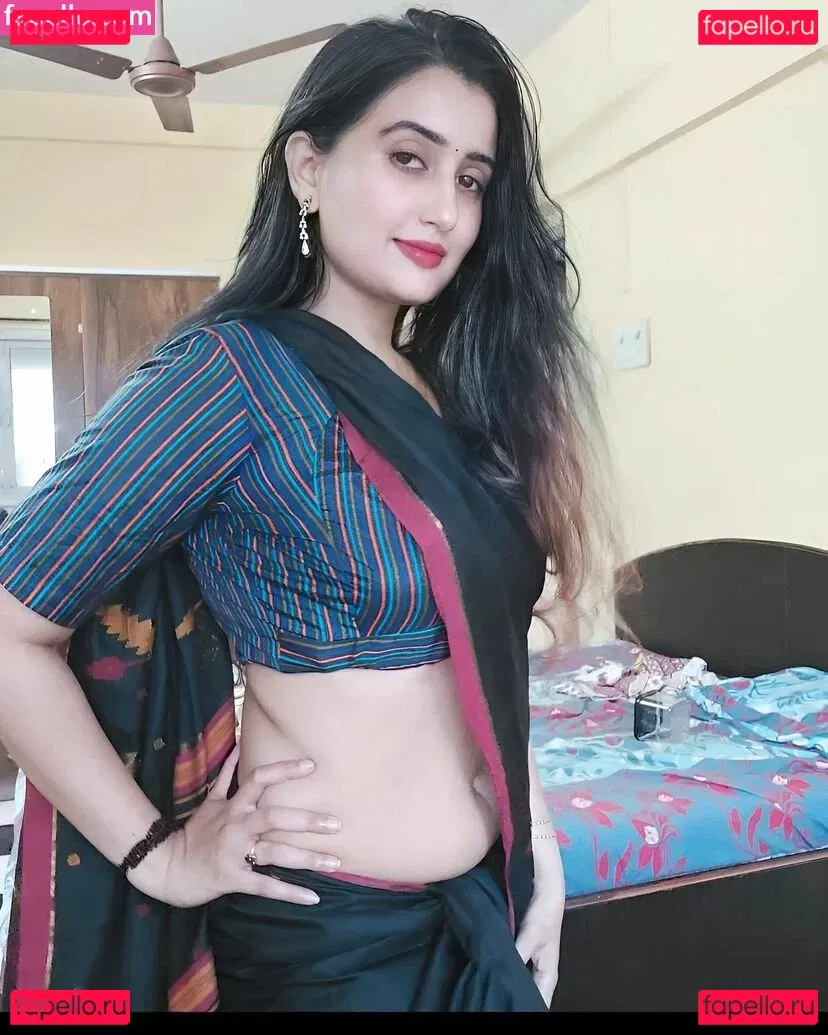 Aniza Hazel Onlyfans Photo Gallery 