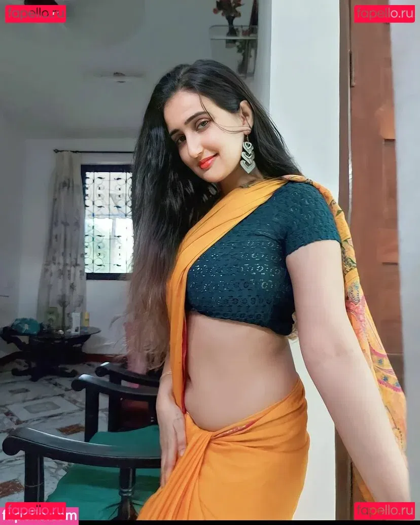 Aniza Hazel Onlyfans Photo Gallery 