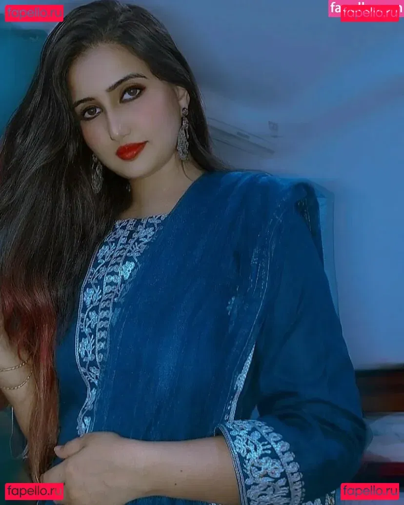 Aniza Hazel Onlyfans Photo Gallery 