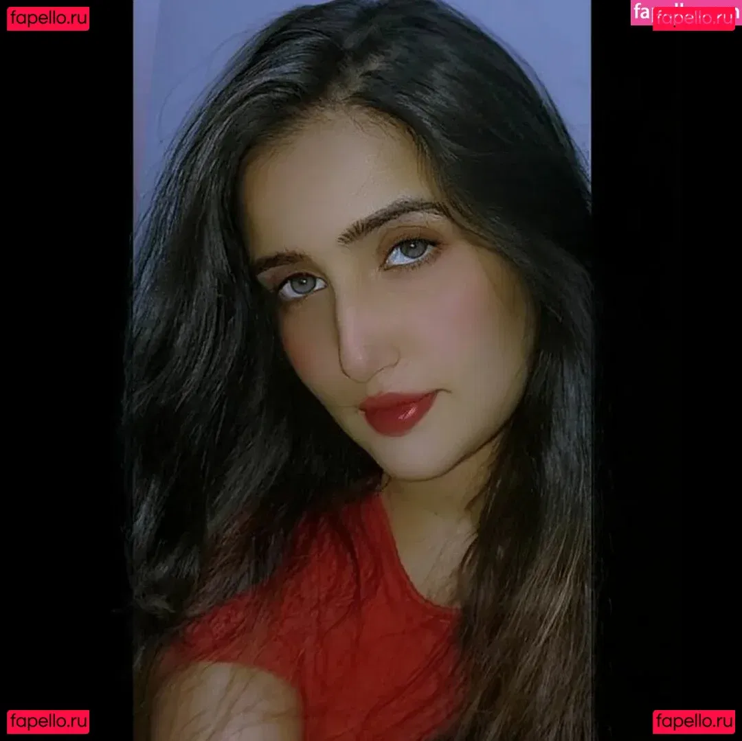 Aniza Hazel Onlyfans Photo Gallery 