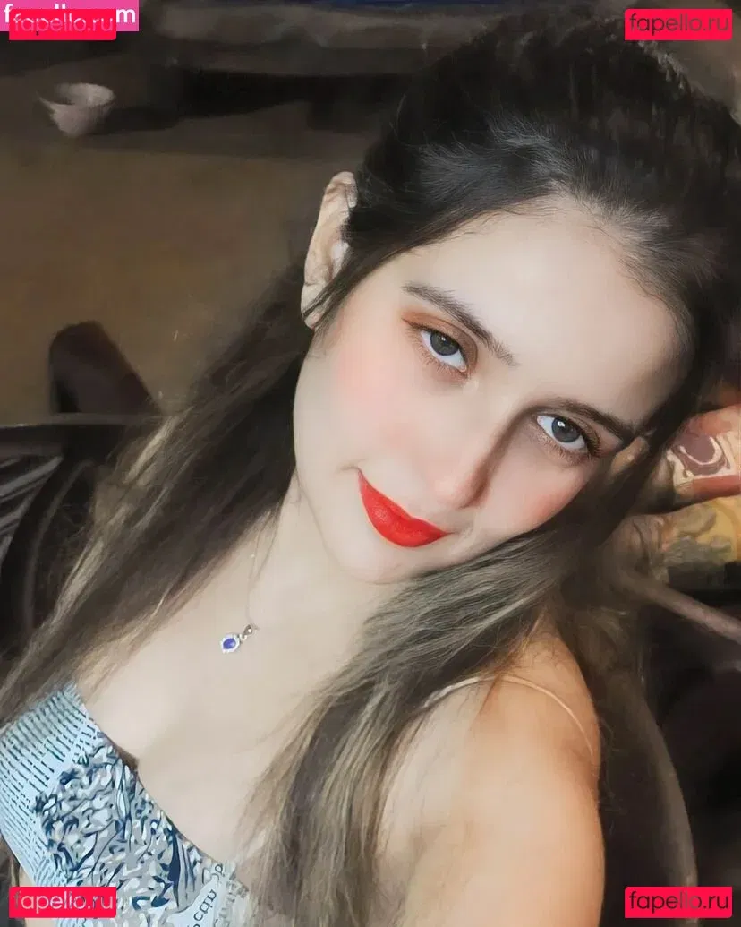 Aniza Hazel Onlyfans Photo Gallery 