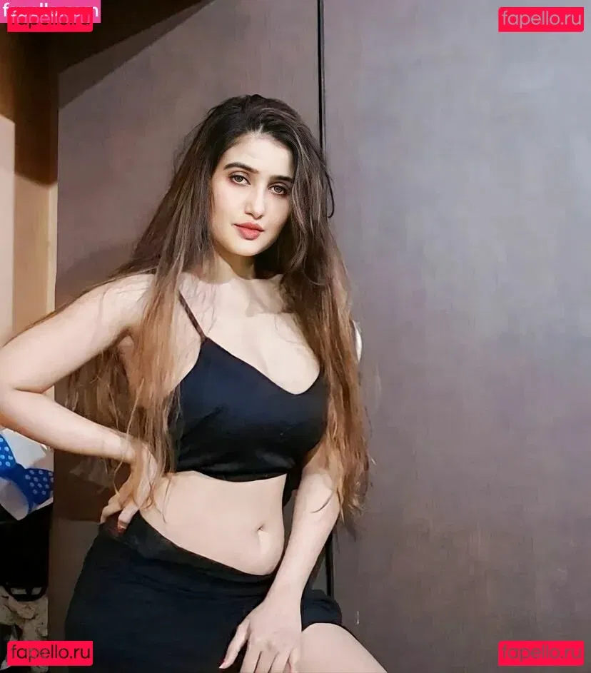 Aniza Hazel Onlyfans Photo Gallery 