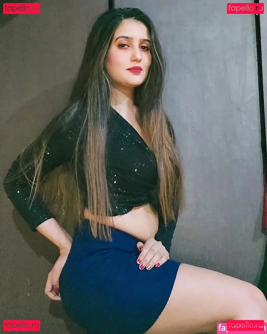 Aniza Hazel Onlyfans Photo Gallery 