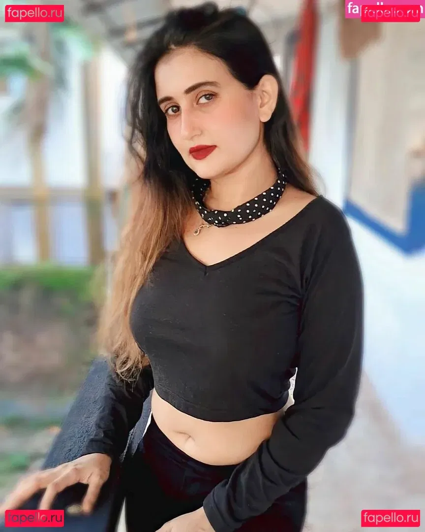 Aniza Hazel Onlyfans Photo Gallery 