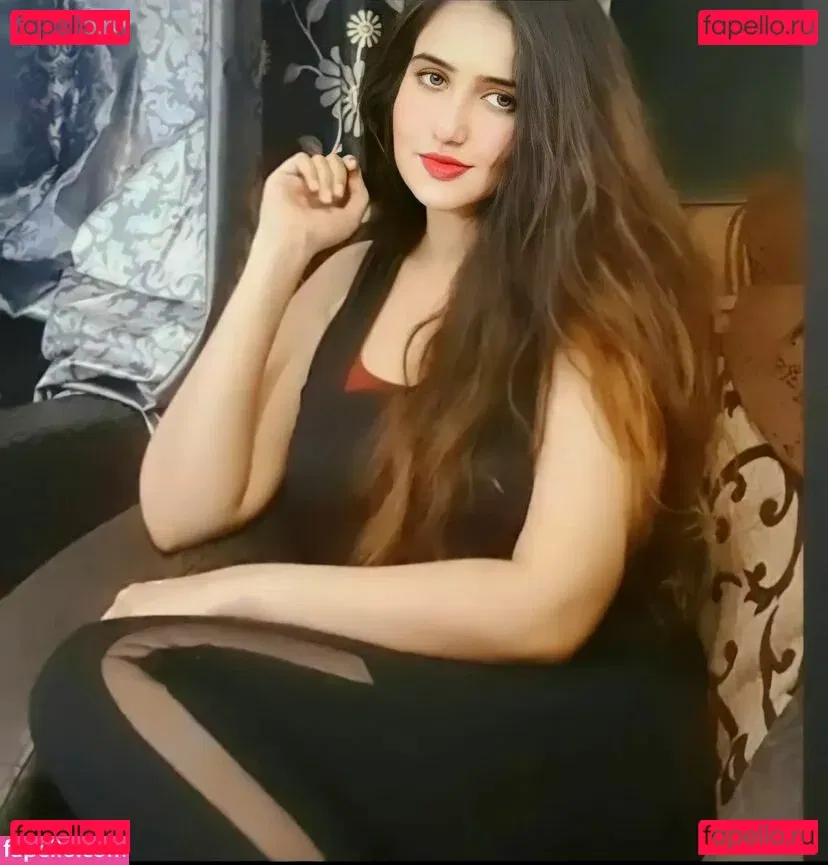 Aniza Hazel Onlyfans Photo Gallery 