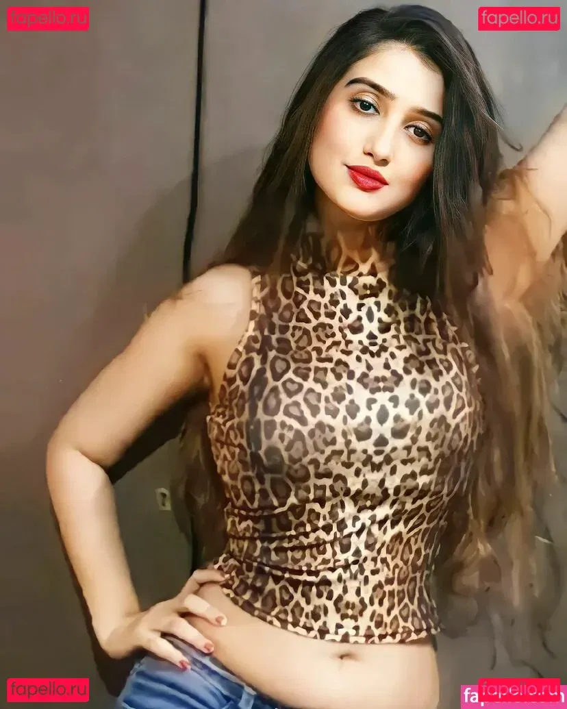 Aniza Hazel Onlyfans Photo Gallery 