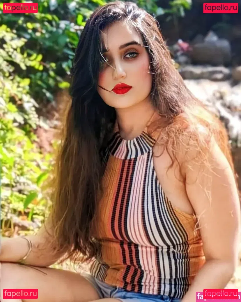 Aniza Hazel Onlyfans Photo Gallery 