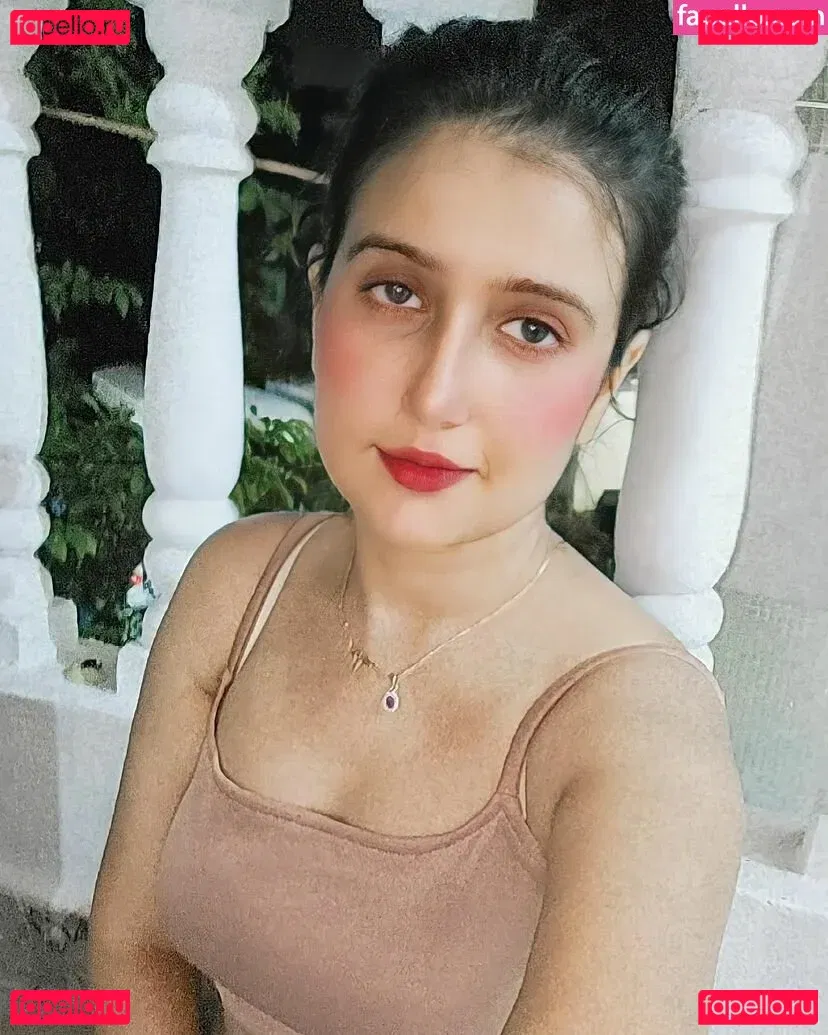 Aniza Hazel Onlyfans Photo Gallery 