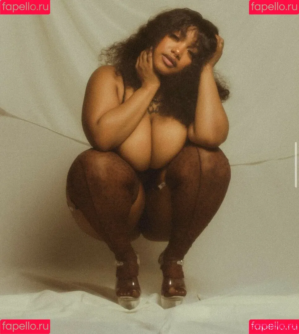 Oyastorms Onlyfans Photo Gallery 