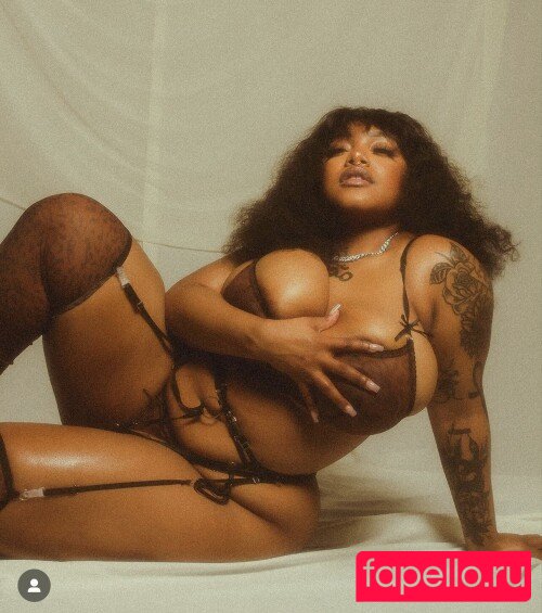 Oyastorms Nude Onlyfans Photo 8