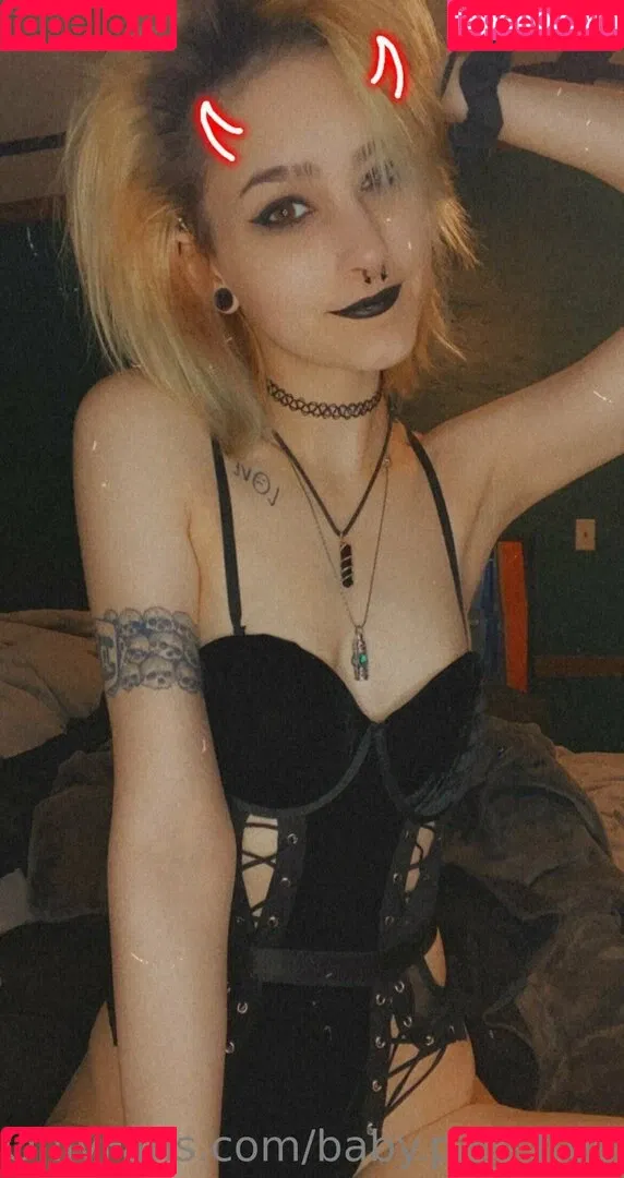 baby.pale.free Onlyfans Photo Gallery 