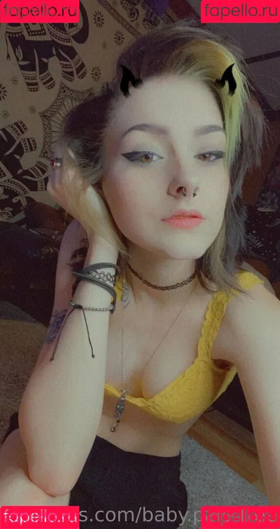 baby.pale.free Onlyfans Photo Gallery 