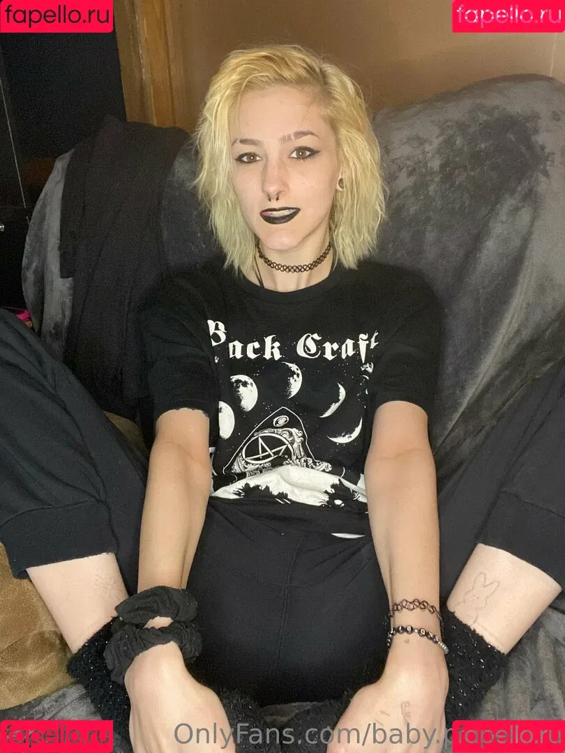 baby.pale.free Onlyfans Photo Gallery 