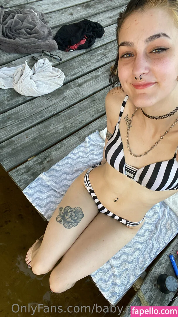 baby.pale.free Onlyfans Photo Gallery 