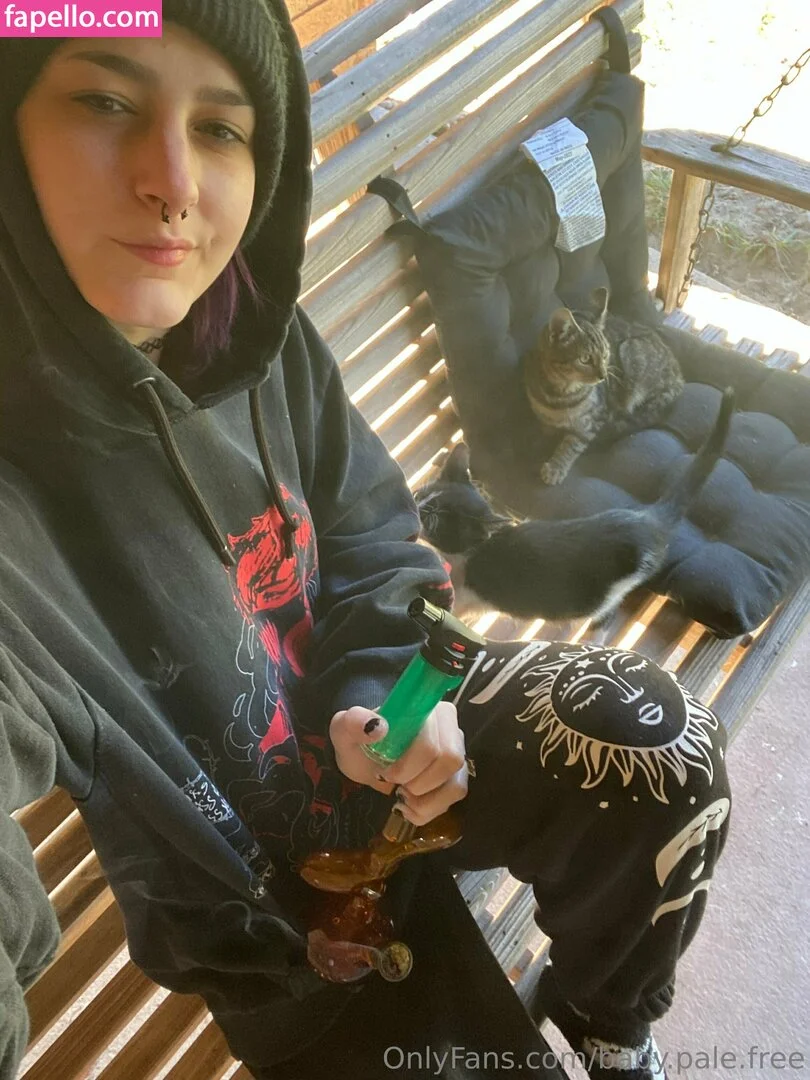 baby.pale.free Onlyfans Photo Gallery 