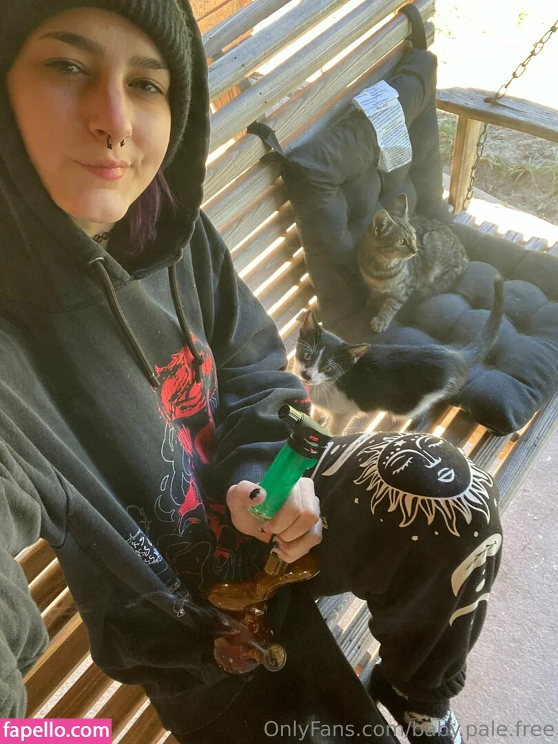 baby.pale.free Onlyfans Photo Gallery 