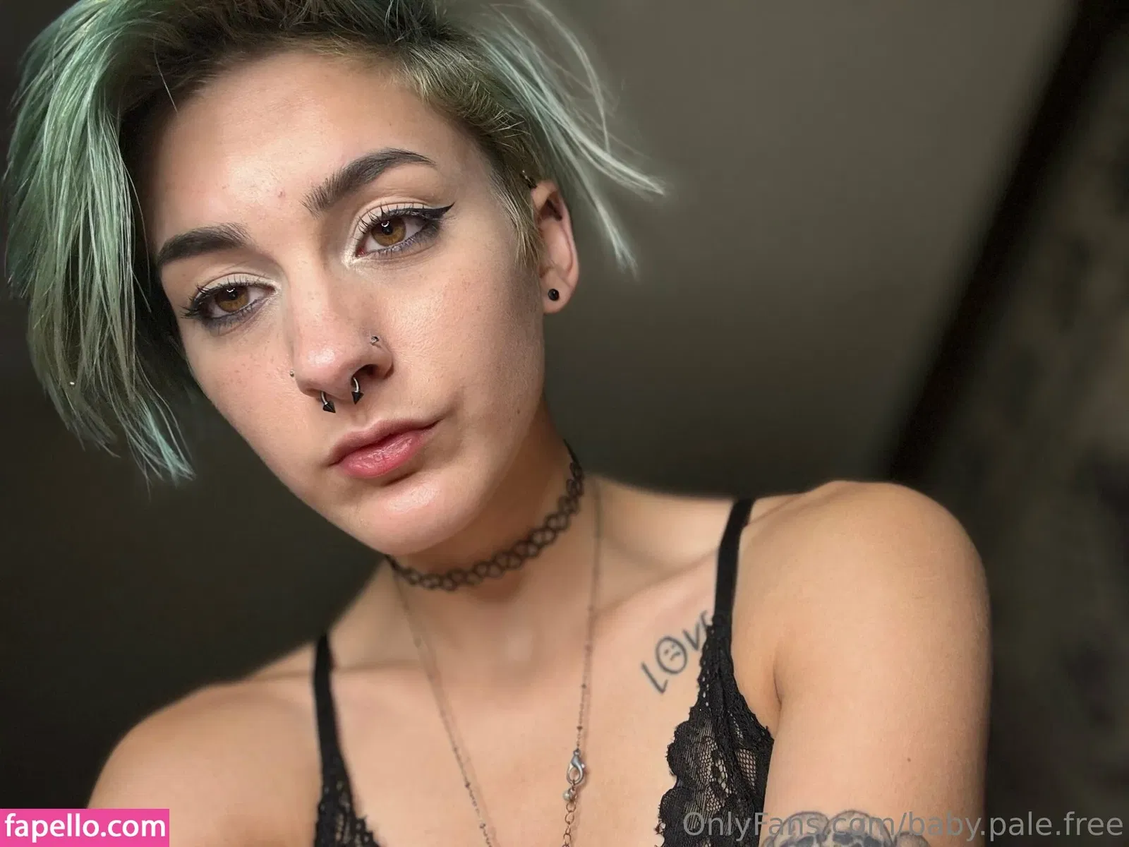 baby.pale.free Onlyfans Photo Gallery 