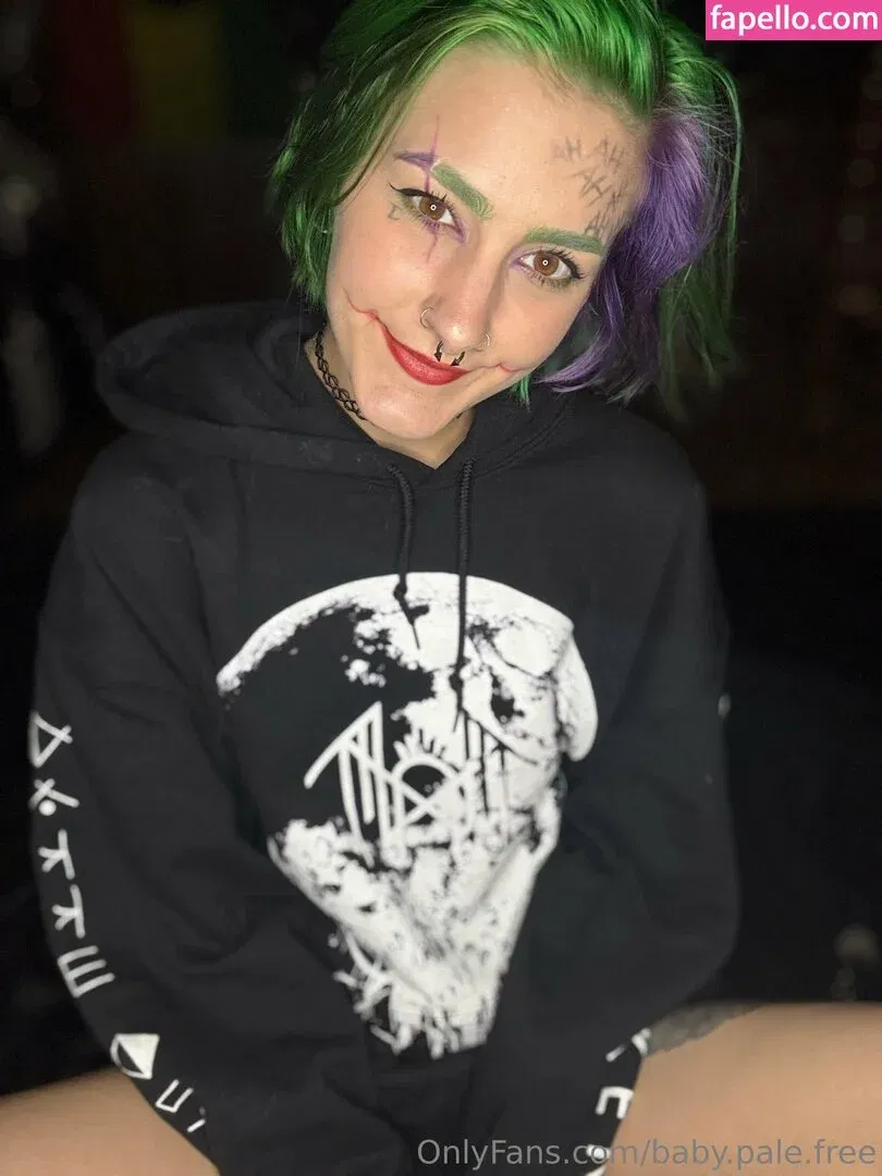 baby.pale.free Onlyfans Photo Gallery 