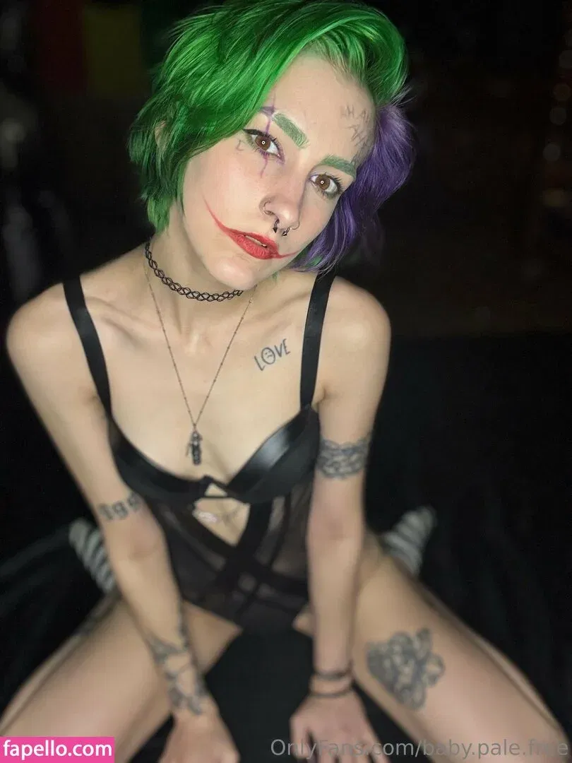 baby.pale.free Onlyfans Photo Gallery 