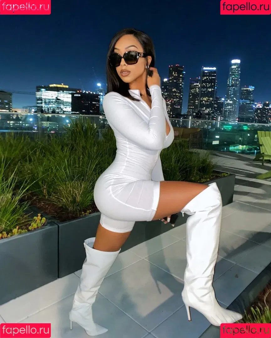 viandradunn Onlyfans Photo Gallery 