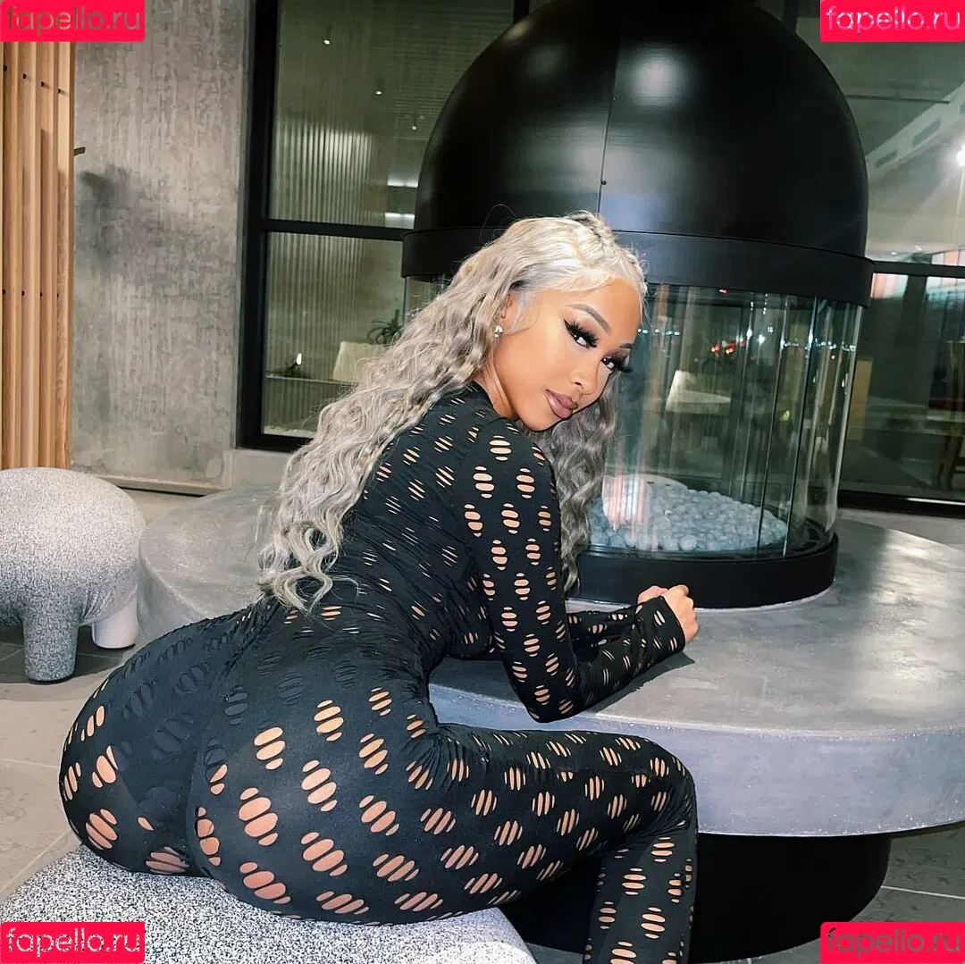 viandradunn Onlyfans Photo Gallery 