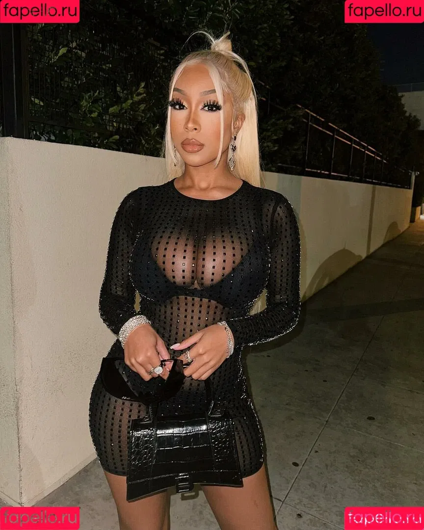 viandradunn Onlyfans Photo Gallery 