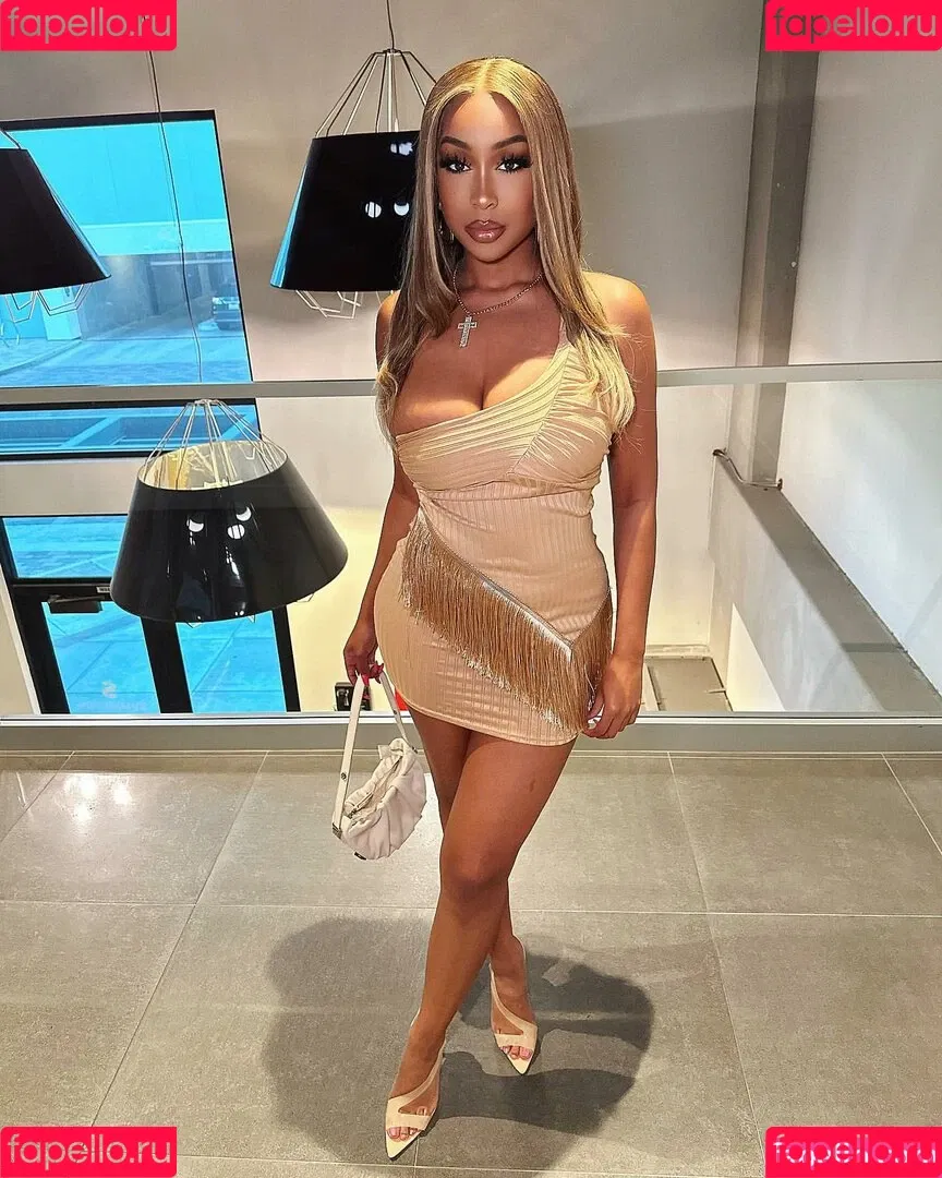 viandradunn Onlyfans Photo Gallery 