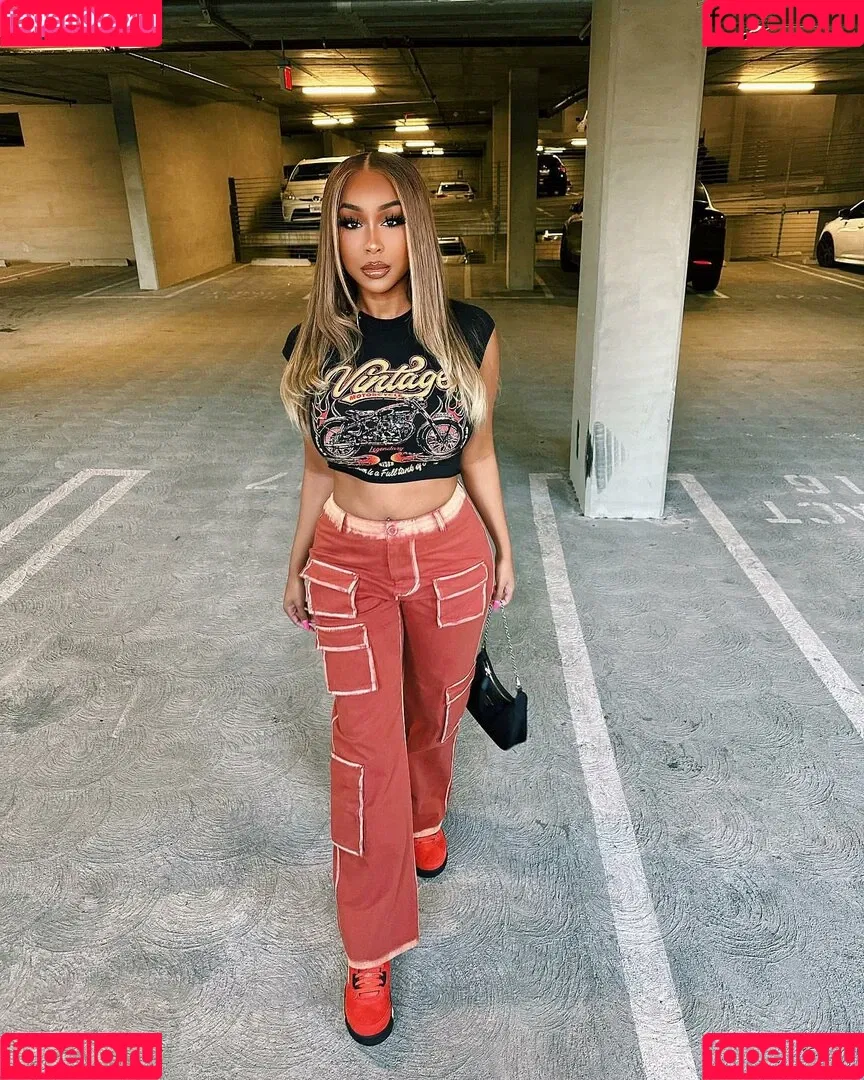 viandradunn Onlyfans Photo Gallery 