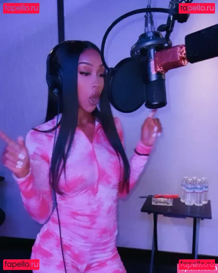 viandradunn Onlyfans Photo Gallery 